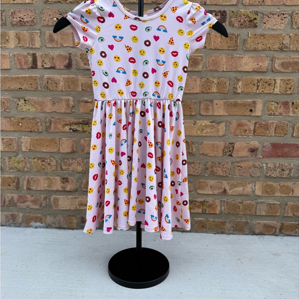 Dot Dot Smile Emoji Patterned Pink Dress